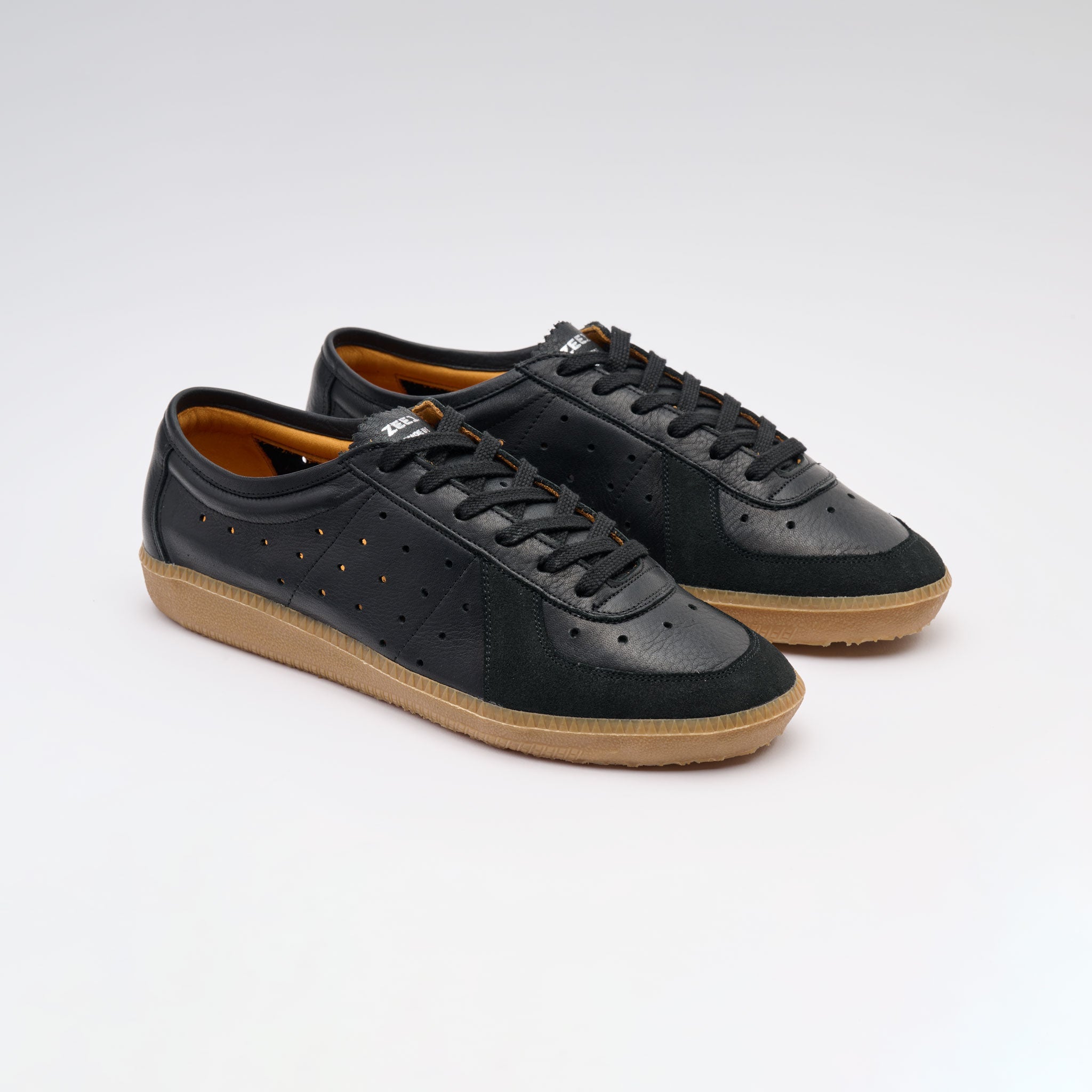 ZEE1 black / black / gum - ZEEBRAHAM