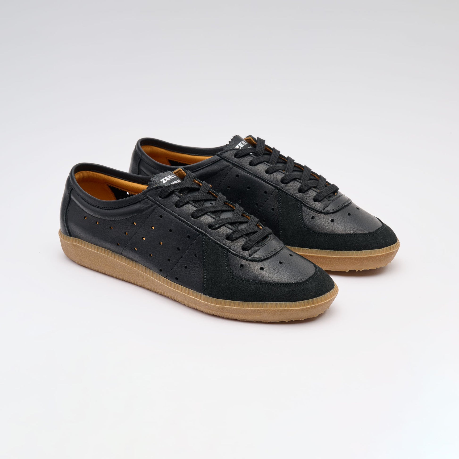 ZEE1 black / black / gum - ZEEBRAHAM
